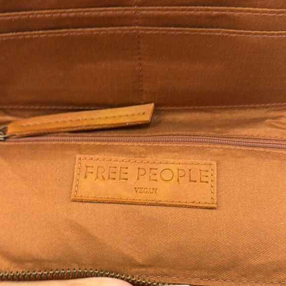 Tan Wristlet Wallet - Picture 5 of 7